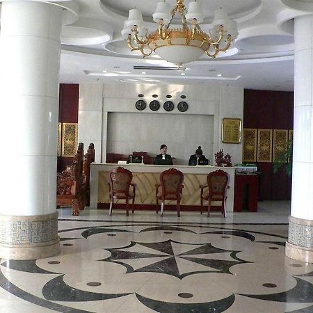 Huatian Grand Hotel Dengfeng Екстериор снимка